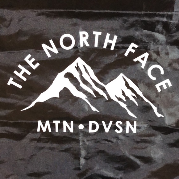 💕HOST PICK💕The North Face Drawstring Backpack - Picture 2 of 3